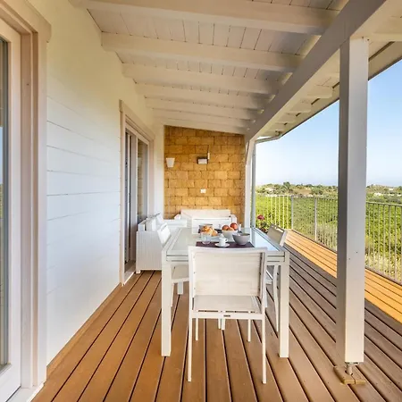 בית נופש Helorus - Zagara Bianca נוטו